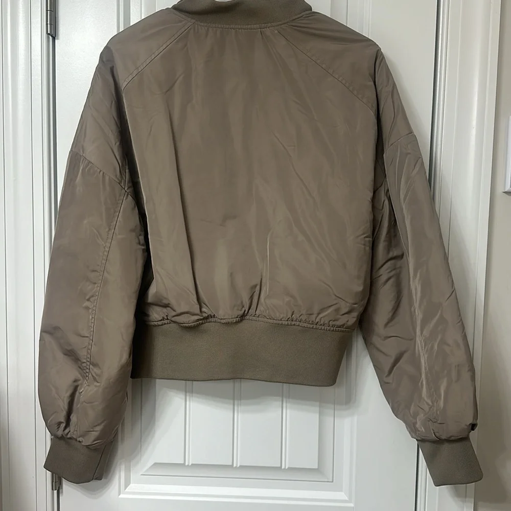 Bomber jacket - Picture 4 of 4